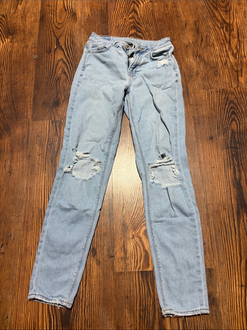 American Eagle Outfitters Light Blue Skinny Distressed Jeans